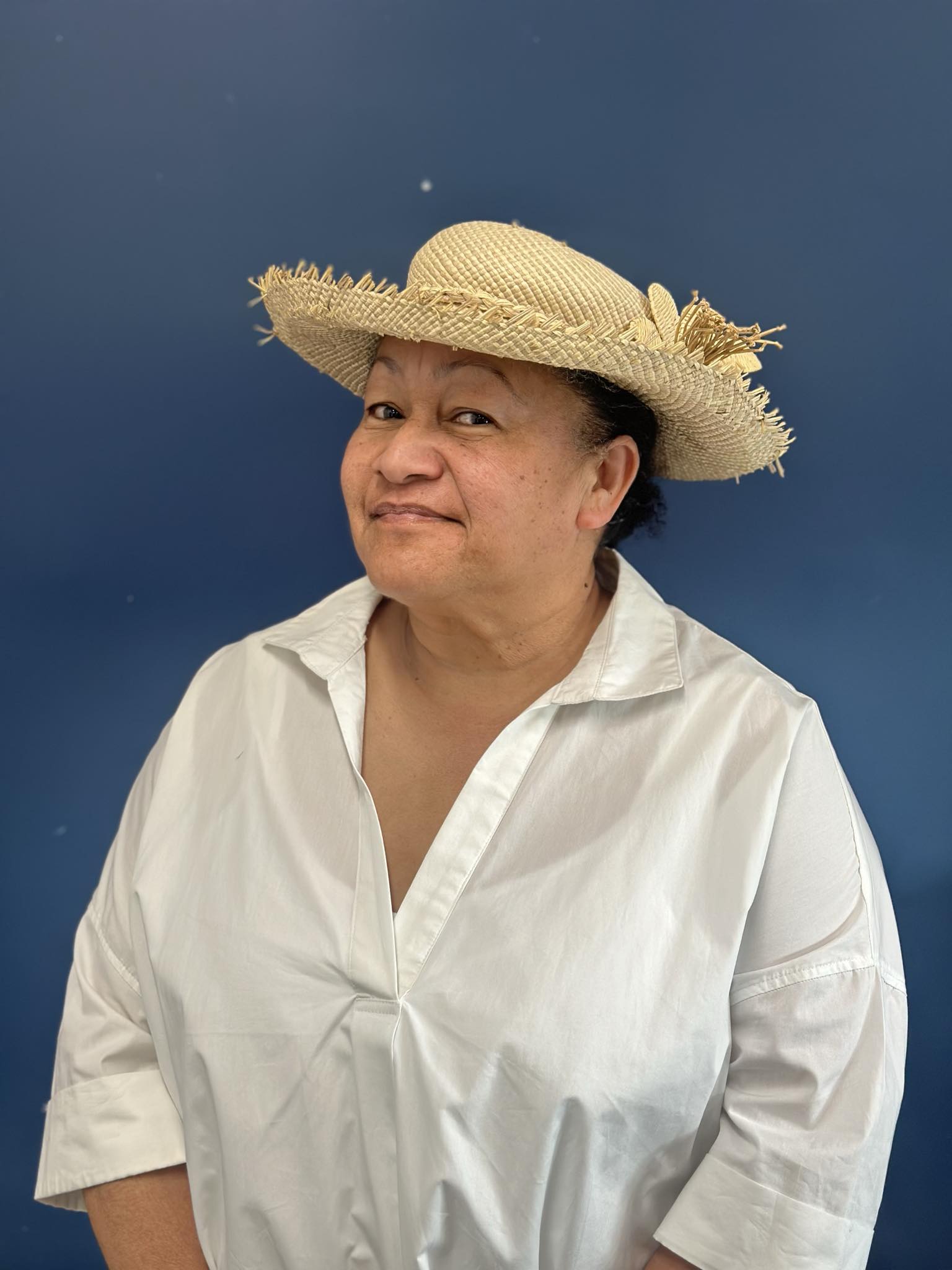 Akairo Frances Amosa